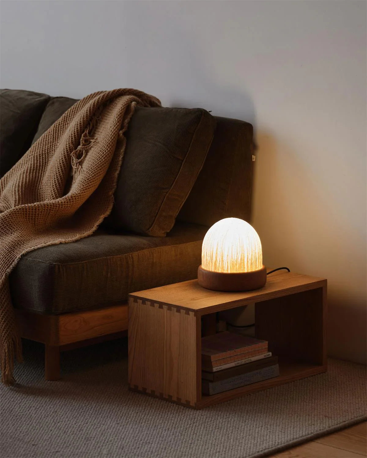 Acorn_Wood_Table_Lamp_10