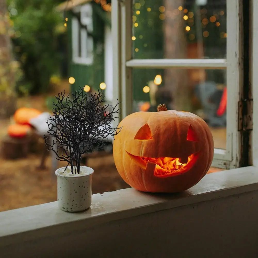 Artificial Dead Branch Decor Set Halloween | 5 Pieces, Antler-Shaped Branches | Non-Fading Matte Black Plastic, Reusable