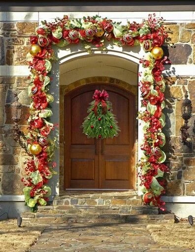 Christmas Tree Door Garland | 40 x 20 cm | Handmade Weatherproof Burlap with Bow, Berries & Warm Light Options