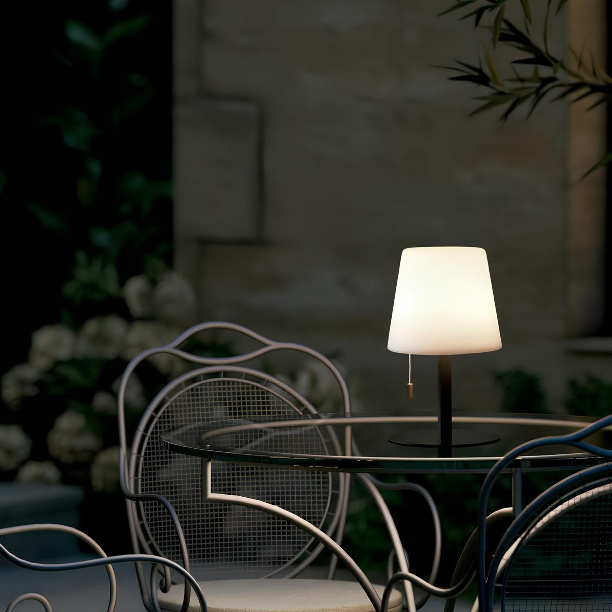 Cordless Rechargeable Table Lamp | IP65 Waterproof, 16 Colours | Dimmable, 2000 mAh USB Charging, 8-12 Hour Runtime