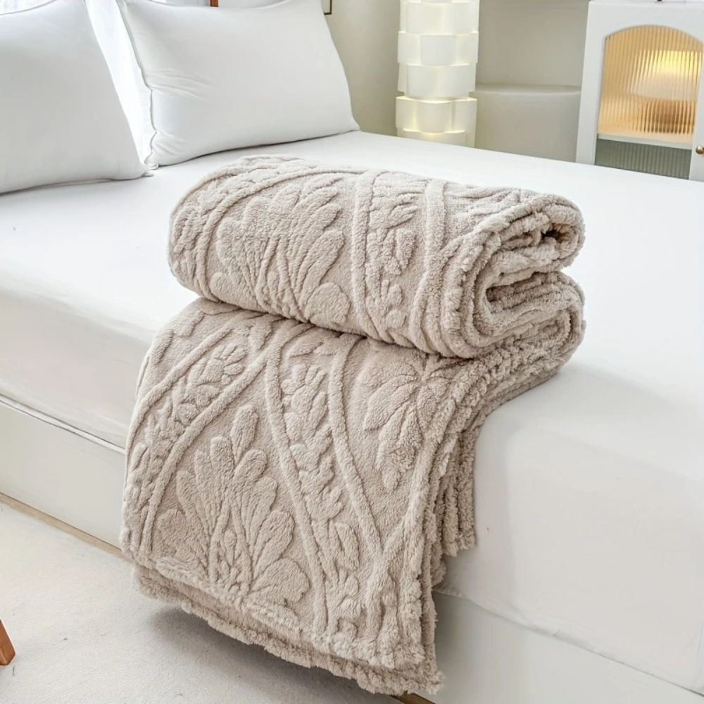 Jacquard Throw Blanket Microfiber Lightweight with Geometric Pattern