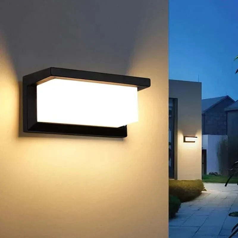 Motion Sensor Wall Light Outdoor Weatherproof Aluminium PC with 18 W LED