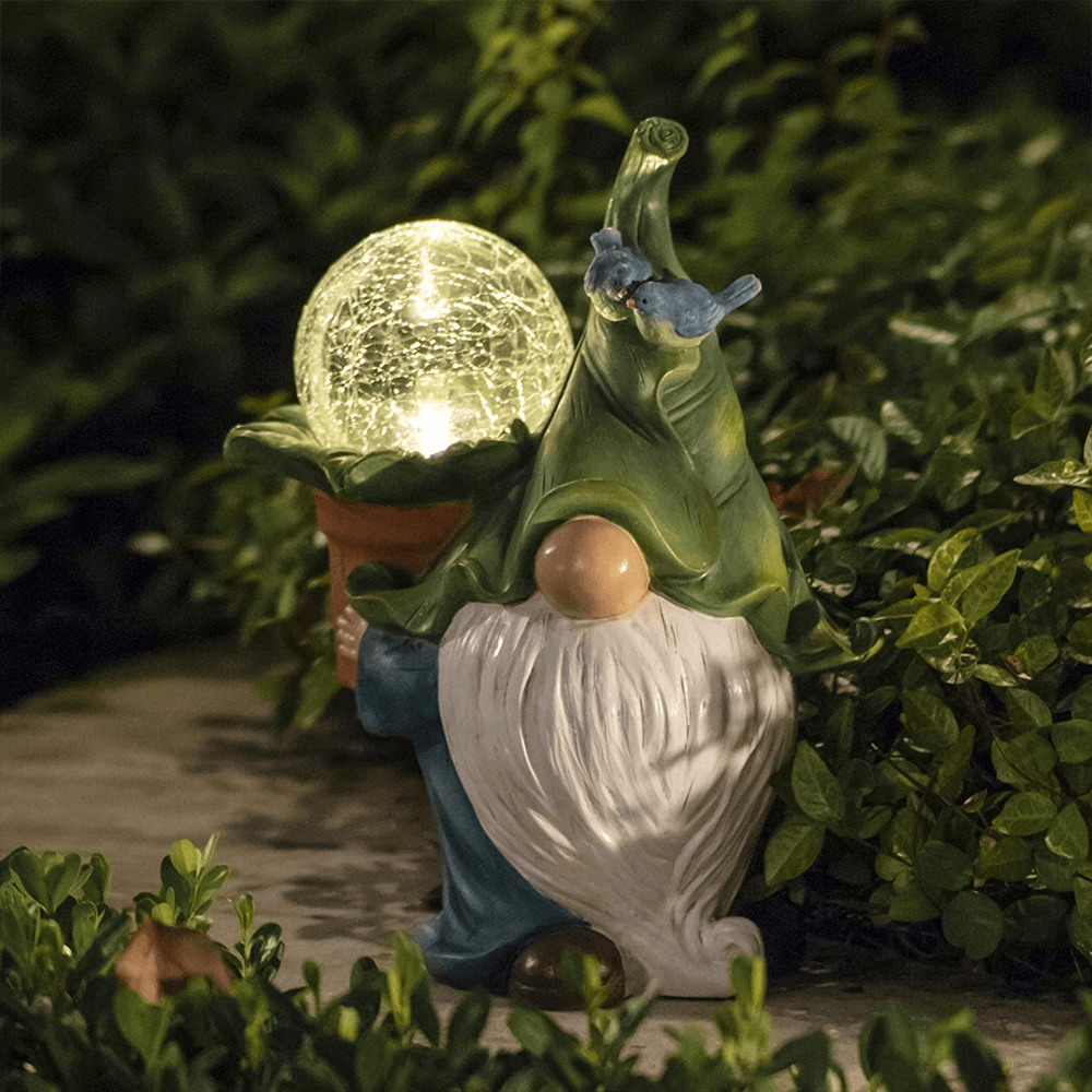 Solar Garden Lights Gnome Resin Outdoor Figure with Automatic Dusk Sensor