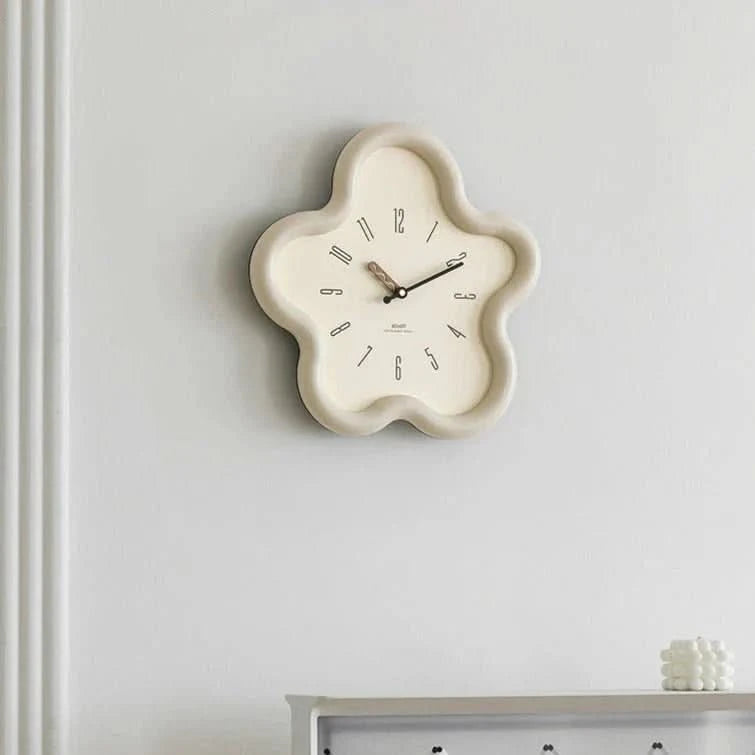 Wall Clock - MDF - 3D Floral Design - Silent Movement - Battery-Operated