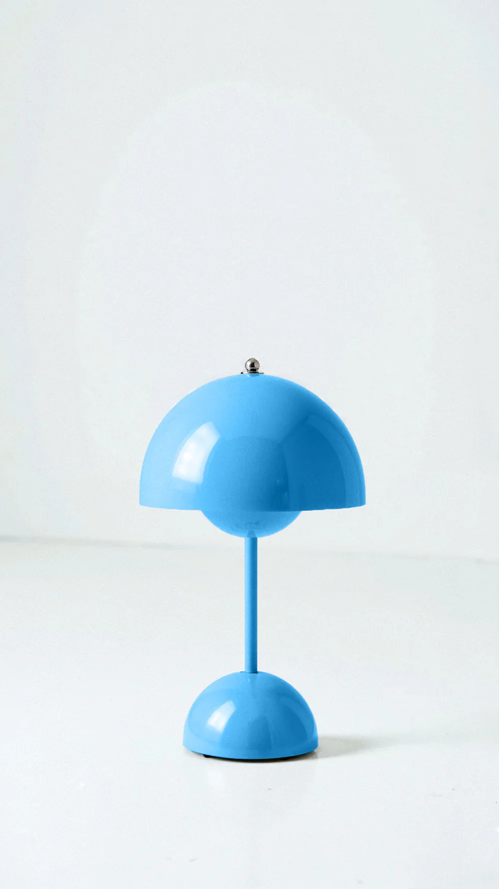Wireless Table Lamp | Domed Shade, Inner Sphere Diffuser