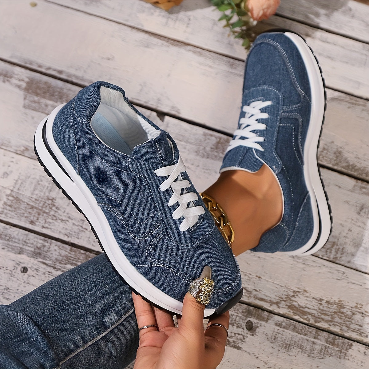 Women's Orthopedic Sneakers - Mesh - Platform - Lace-Up