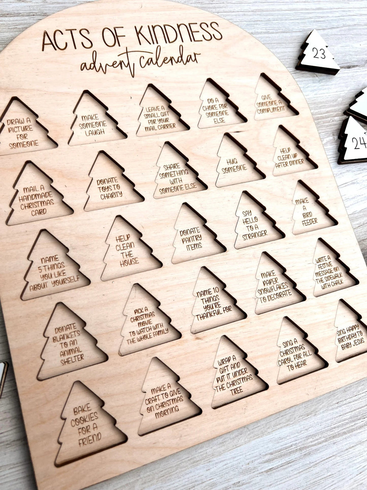 Wooden Advent Calendar for Christmas | 25 Daily Kindness Activities | Reusable Wooden Family Keepsake Decoration