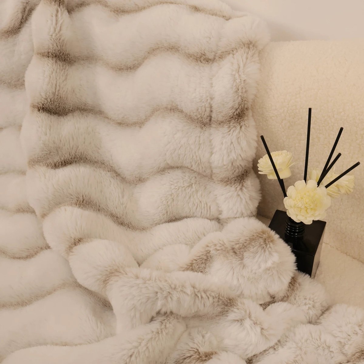 Blanket | Deep Wave-Textured Pile, Soft On Both Sides