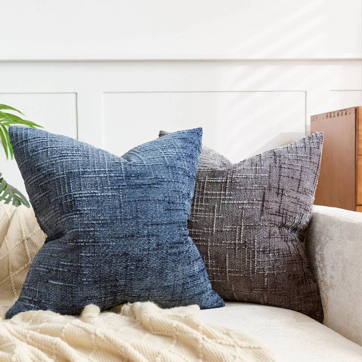 Chenille Cushion Cover, Bamboo-Weave Texture | 40cm x 40cm to 60cm x 60cm, 7 Colours | Soft, Easy-Care Chenille Fabric