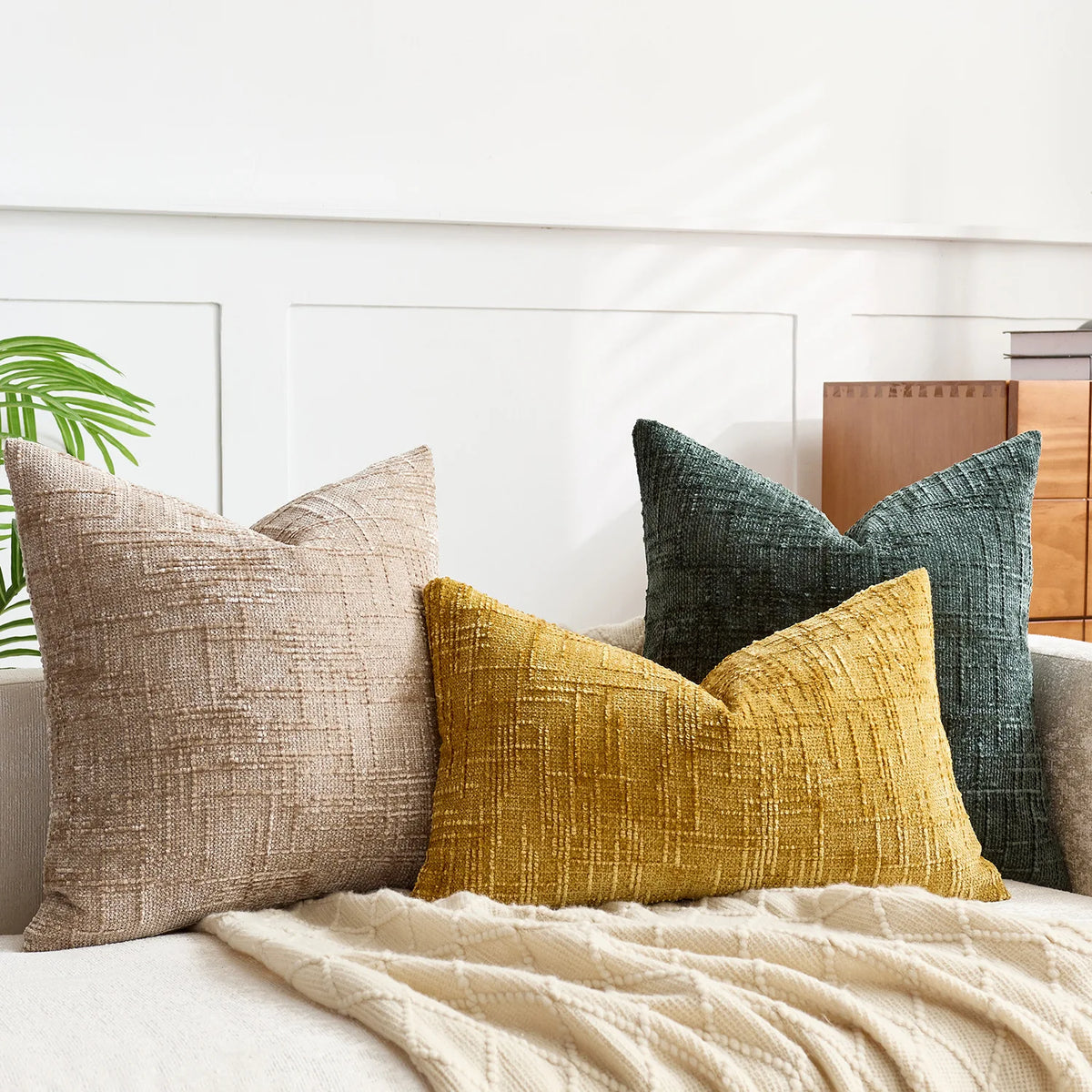 Chenille Cushion Cover, Bamboo-Weave Texture | 40cm x 40cm to 60cm x 60cm, 7 Colours | Soft, Easy-Care Chenille Fabric