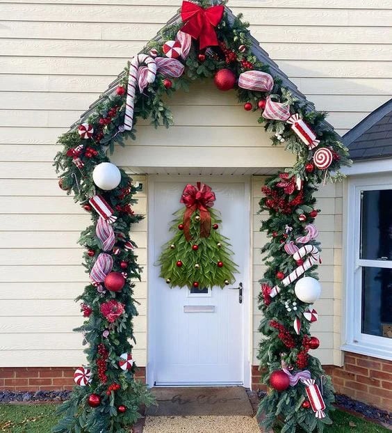 Christmas Tree Door Garland | 40 x 20 cm | Handmade Weatherproof Burlap with Bow, Berries & Warm Light Options