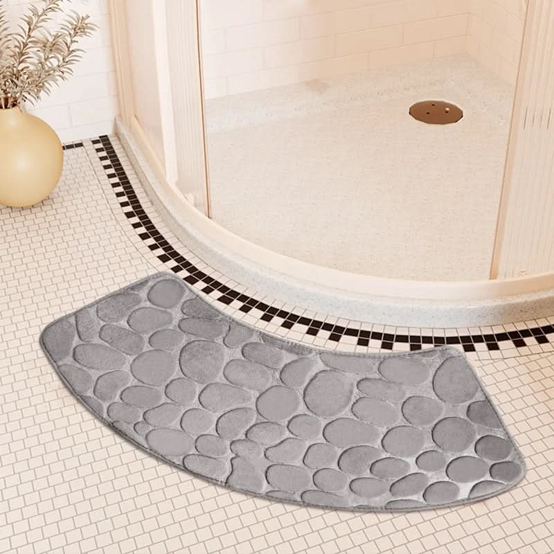 Curved Bath Mat - Non-Slip Coral Fleece Design - Quick-Drying