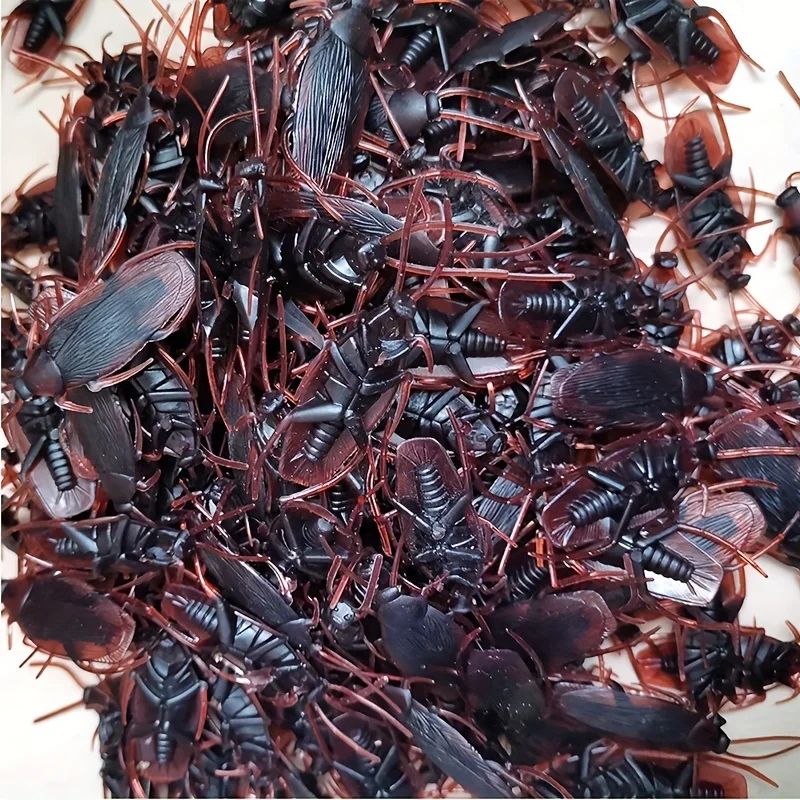 Fake Cockroach Prank Toys for Halloween & Party Pranks | 50-Piece Set, Lifelike Detail | Reusable Novelty Bugs