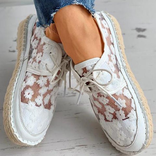 Floral Lace - Lace-Up - Rubber Sole