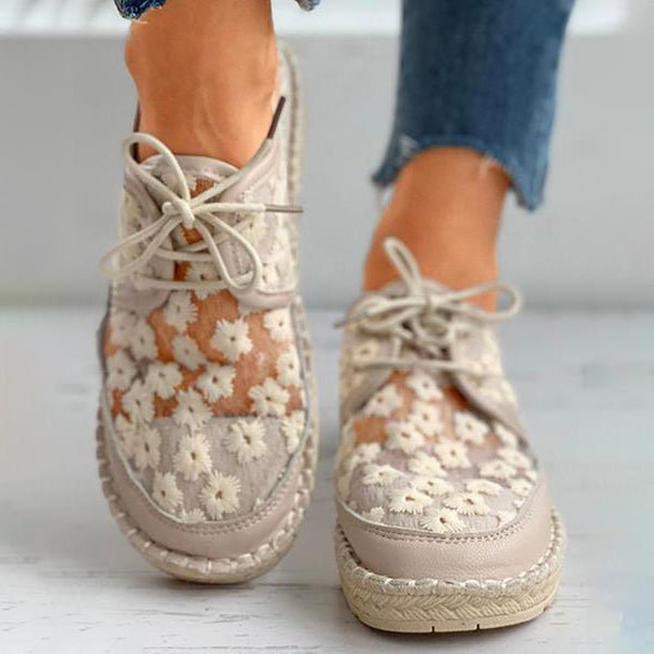 Floral Lace - Lace-Up - Rubber Sole