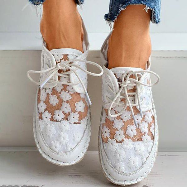 Floral Lace - Lace-Up - Rubber Sole