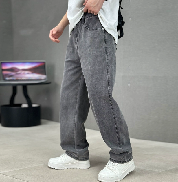 Men's Jeans - Loose Fit Straight Leg - Five-Pocket - Zip Fly