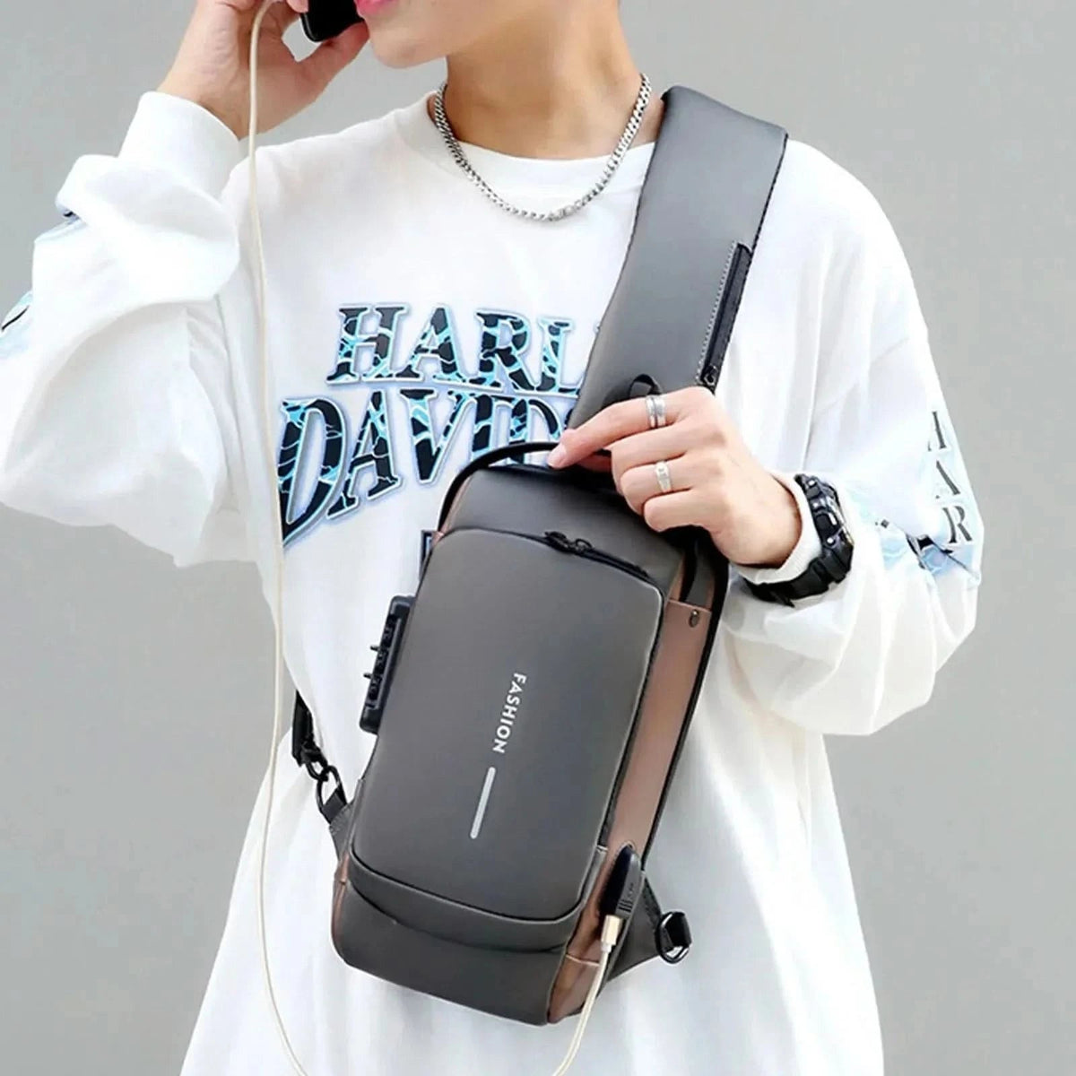 Men's Travel Tablet Backpack - Waterproof Fabric - Anti-Theft - USB Port
