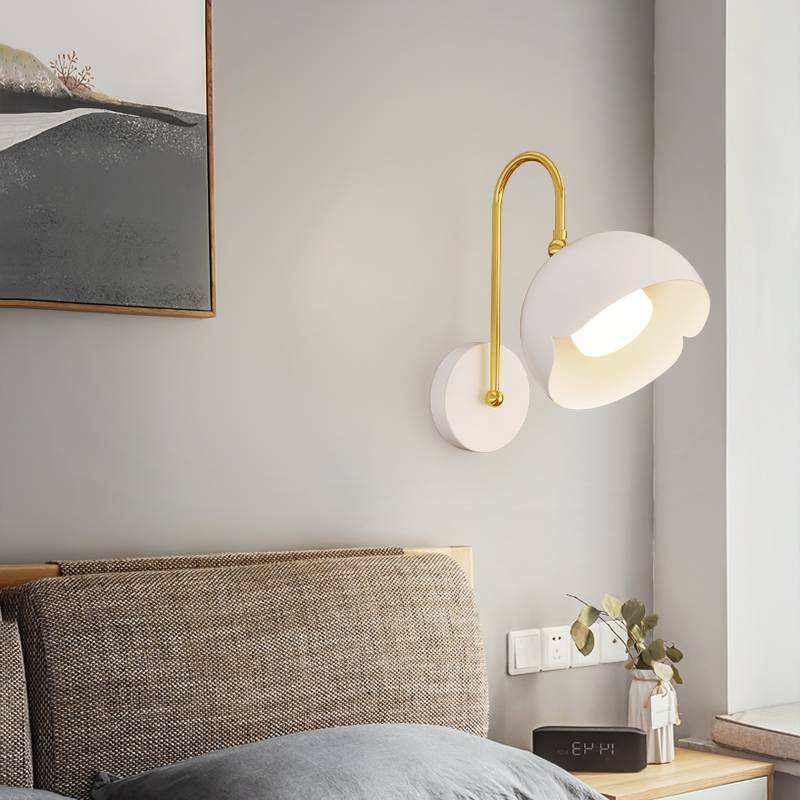 Metal Wall Lamp Minimalist Indoor Decorative with Three-Colour Dimming