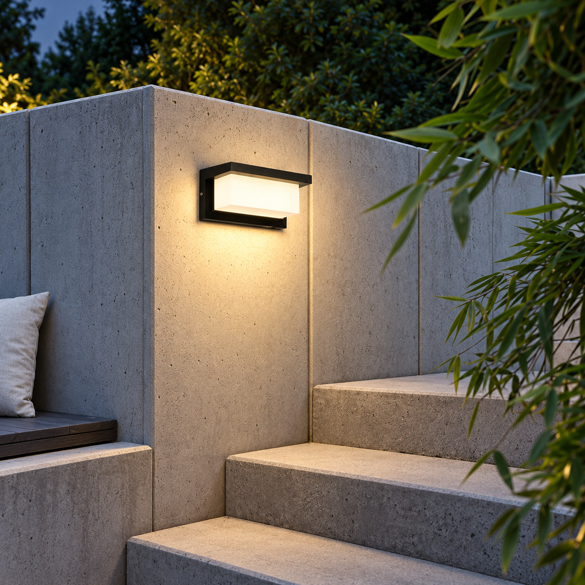 Motion Sensor Wall Light Outdoor Weatherproof Aluminium PC with 18 W LED