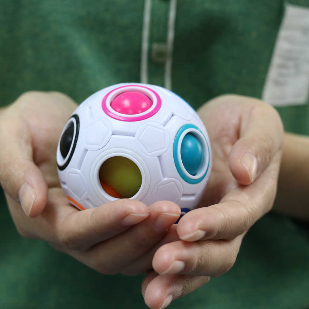 Puzzle Ball Fidget Toy | Colour-Matching Sphere with Addictive Popping Sound | Stress-Relief Brain Game for All Ages