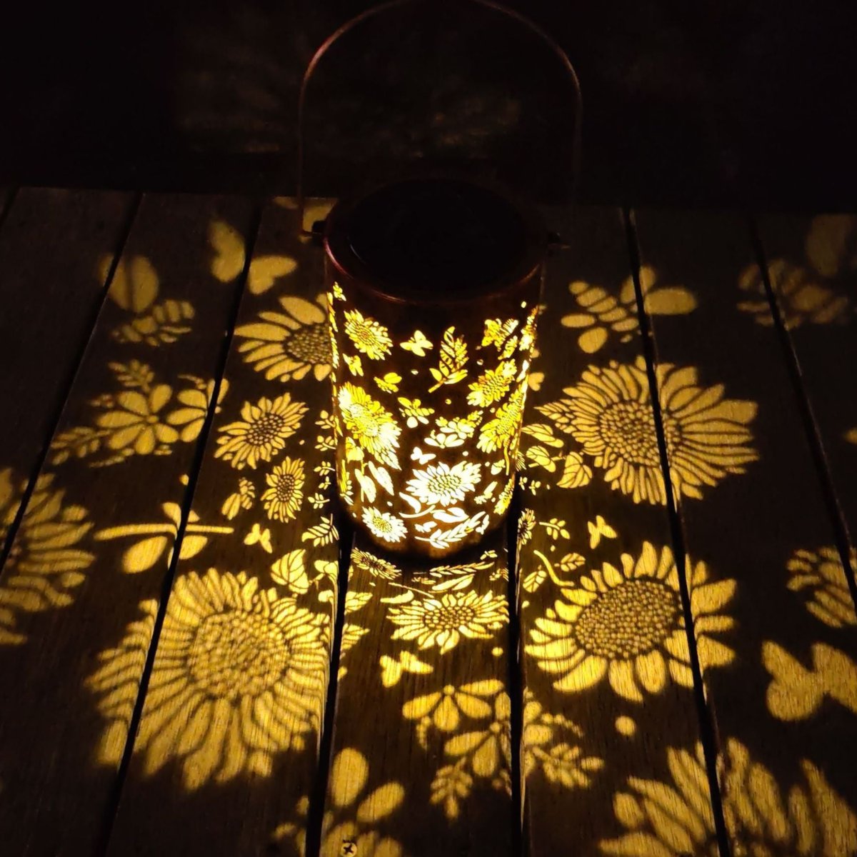 Solar Silhouette Lantern Iron | Sun Flower or Butterfly Cutout | IP55 Weatherproof, 8-12 Hour Warm White Glow