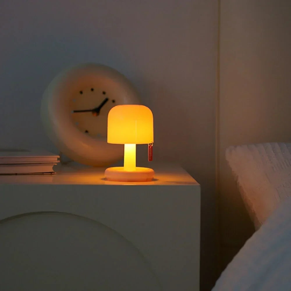 Sunset Projector Lamp LED | Adjustable Angle, Dimmable Warm White | USB Powered Mood Lighting for Desk or Bedside