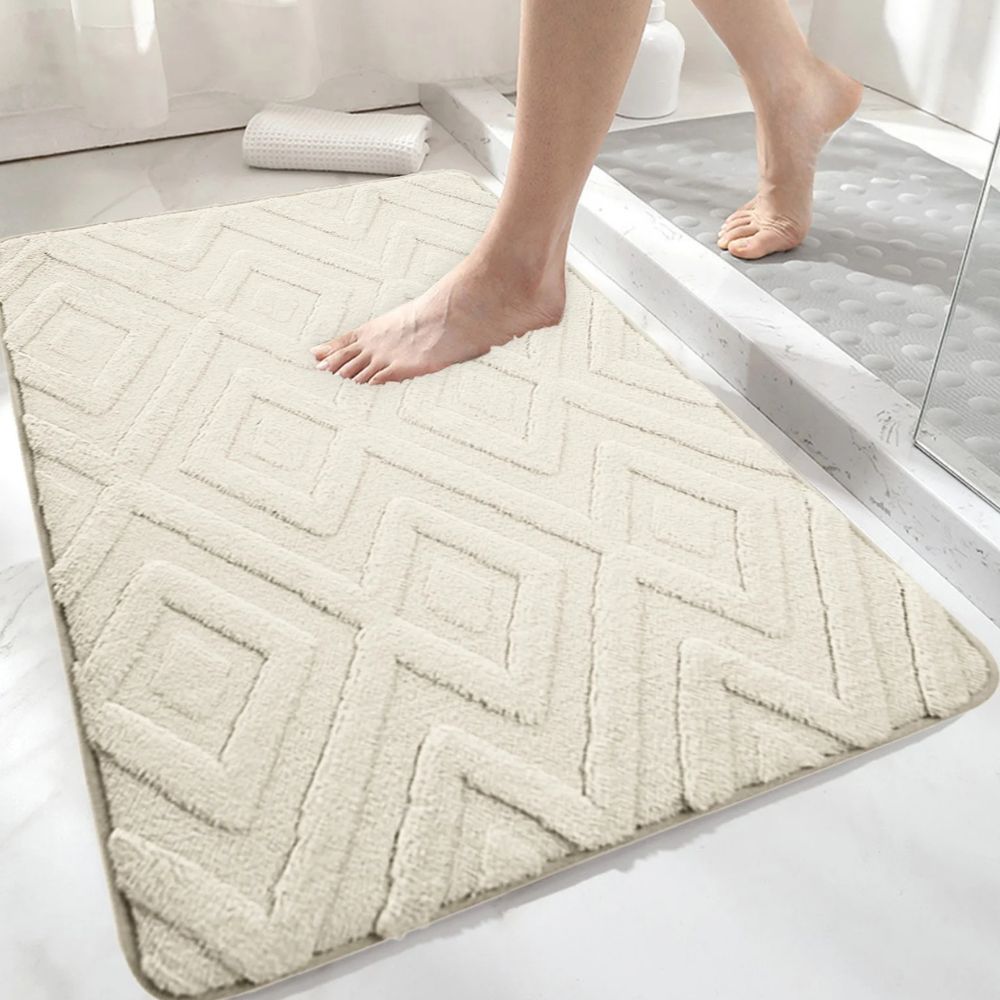 Ultra-Soft Microfiber Bath Mat - Modern Geometric Design
