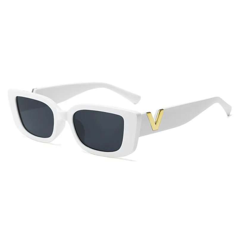Women's Cat-Eye Sunglasses - Plastic - UV400 Protection - Lightweight