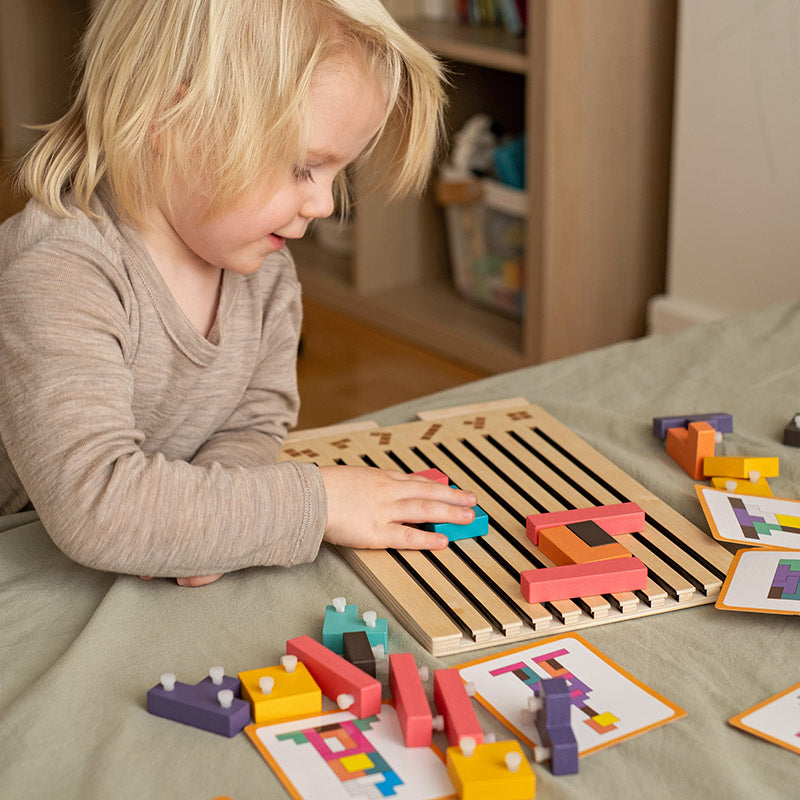Wooden Shape Stacking Puzzle Set | 42 Pieces & 10 Double-Sided Challenge Cards | Builds Focus and Problem-Solving Skills